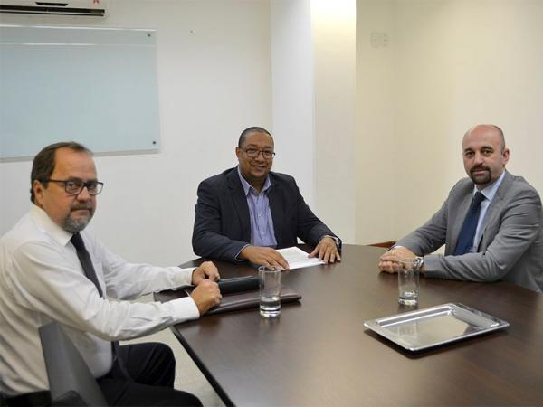 Assemae Recebe Visita Do Semae