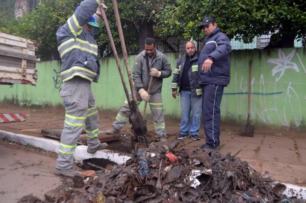 Prefeitura E Semae Participam De Mutirão Ambiental Na Santa Marta
